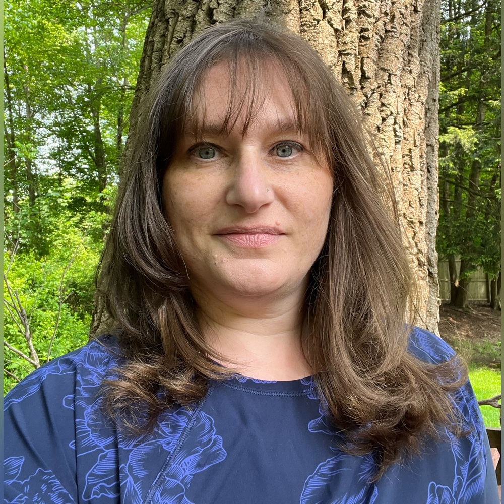 Meet your Posher, Monica